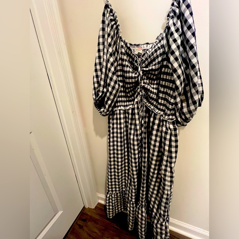 ANDREE BY UNIT Black & White Gingham Midi Dress - Picture 6 of 11